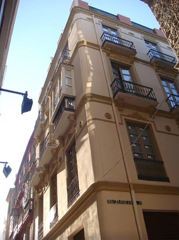 Malama Apartamentos Turisticos Малага Экстерьер фото