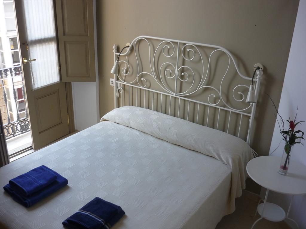 Malama Apartamentos Turisticos Малага Номер фото