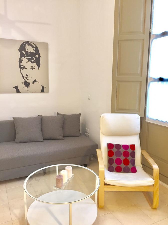 Malama Apartamentos Turisticos Малага Экстерьер фото