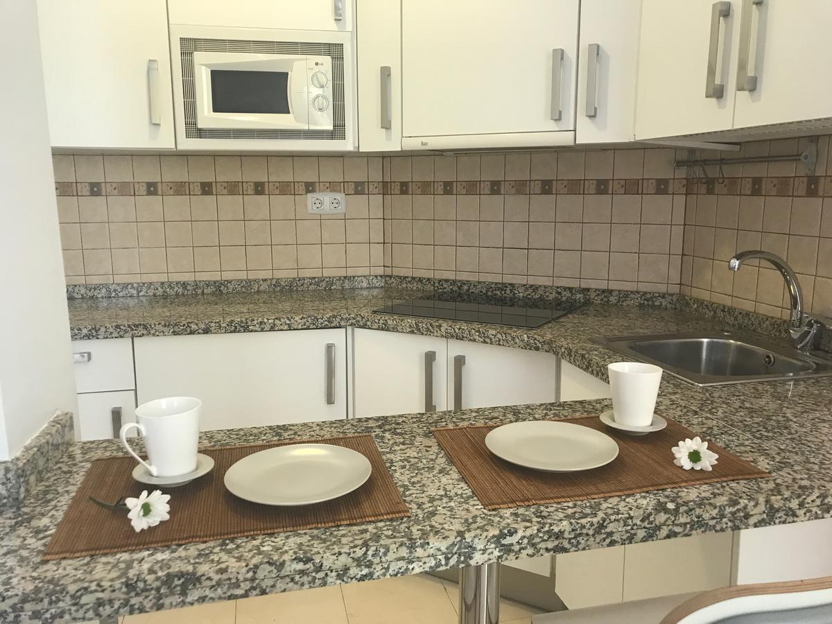 Malama Apartamentos Turisticos Малага Экстерьер фото