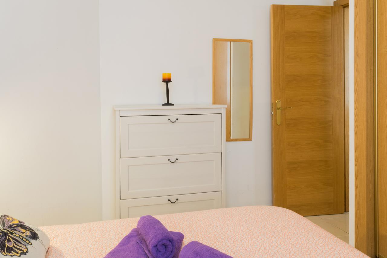 Malama Apartamentos Turisticos Малага Экстерьер фото