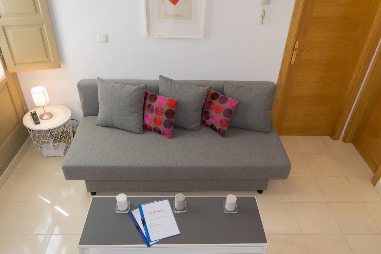 Malama Apartamentos Turisticos Малага Экстерьер фото