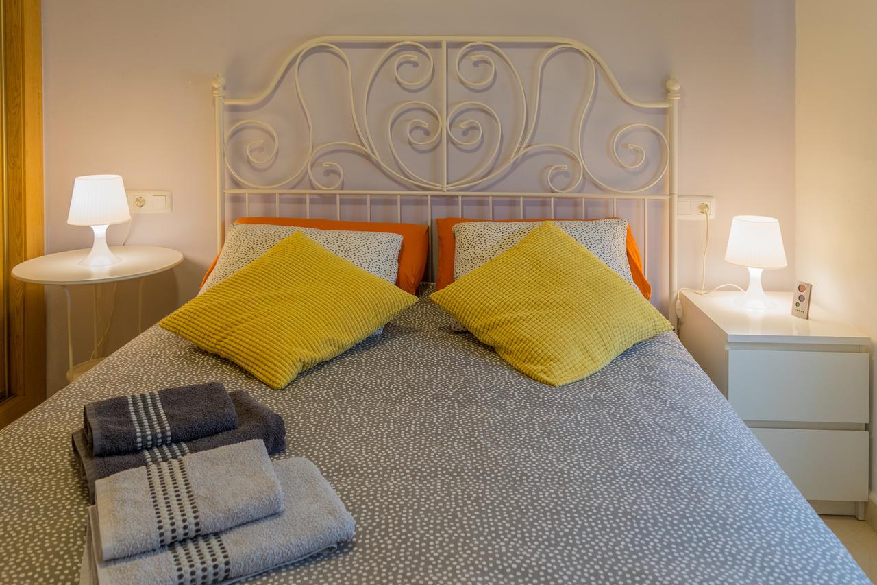 Malama Apartamentos Turisticos Малага Экстерьер фото