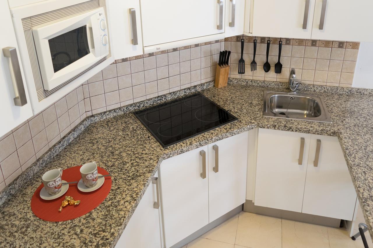 Malama Apartamentos Turisticos Малага Экстерьер фото